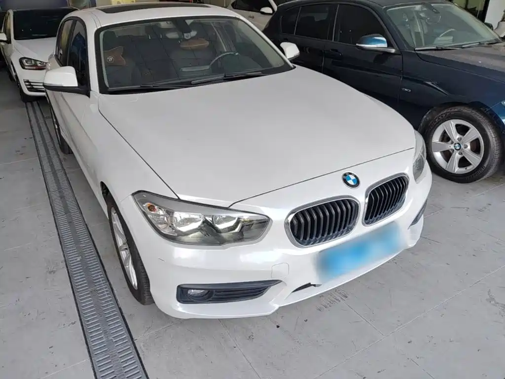 BMW 1 Series (Import) — миниатюра 4