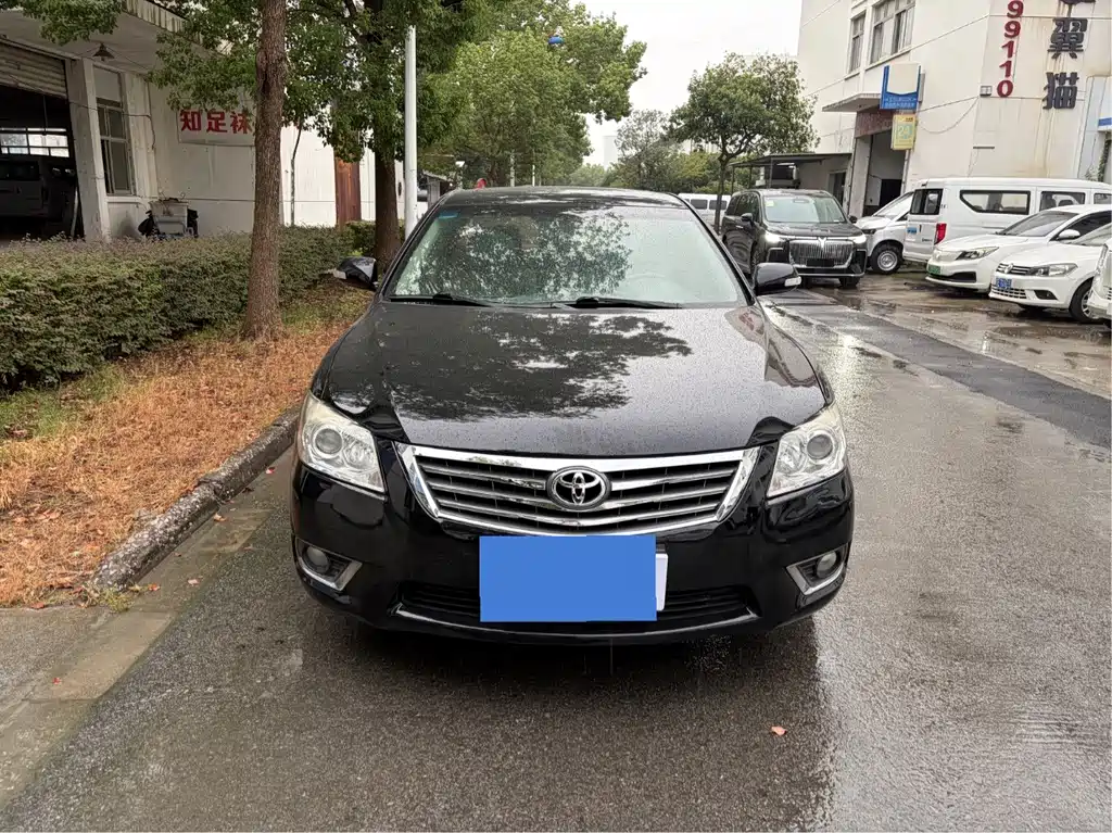 Toyota Camry — миниатюра 2