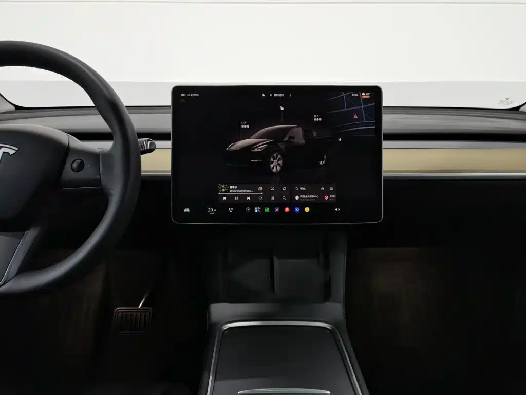 Tesla Model Y — миниатюра 12