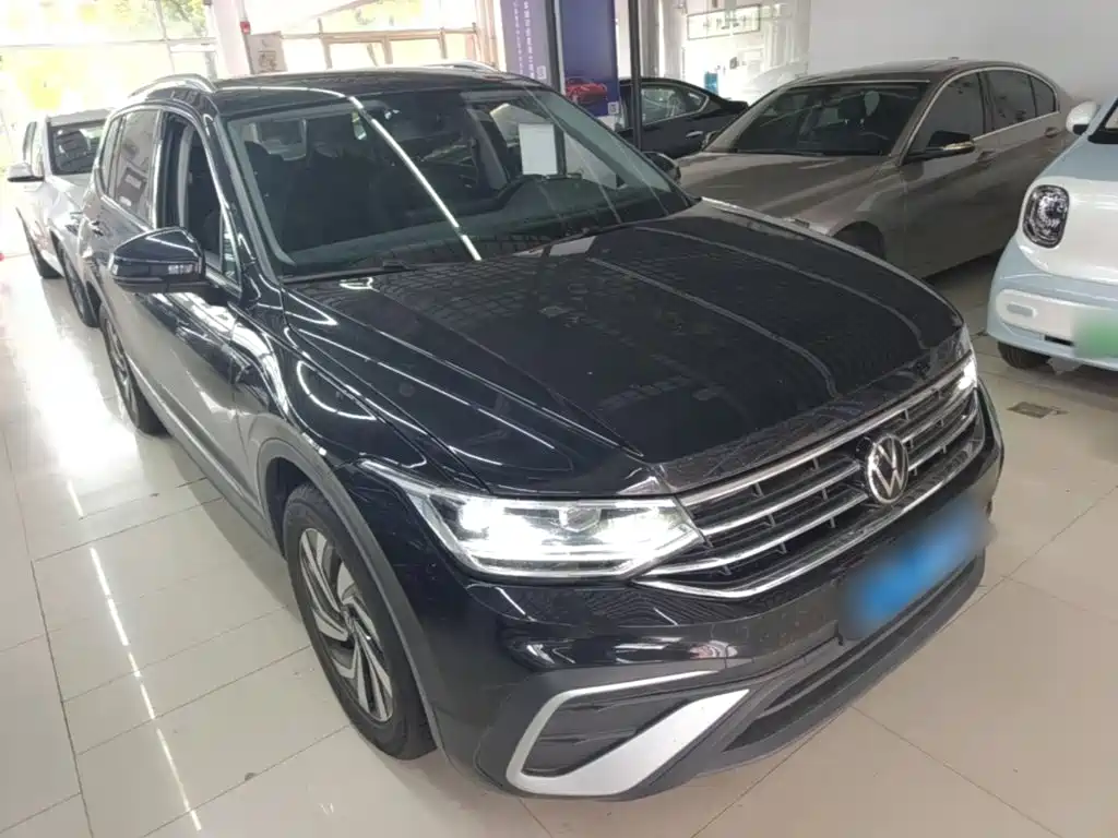 Volkswagen Tiguan L — миниатюра 4