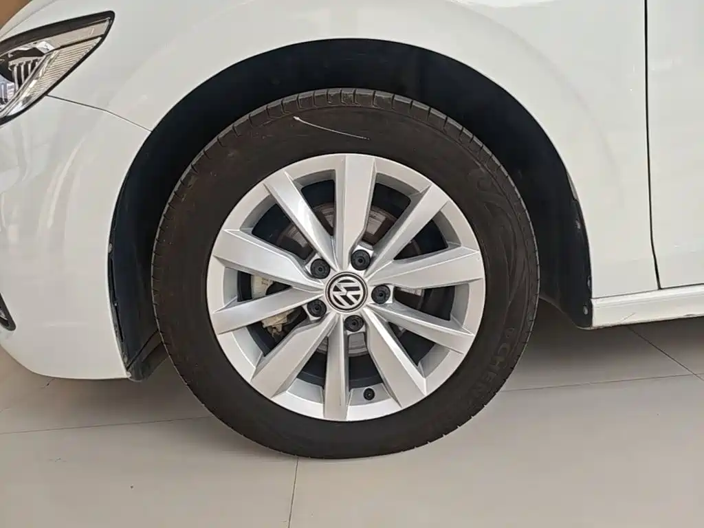 Volkswagen Bora — миниатюра 23