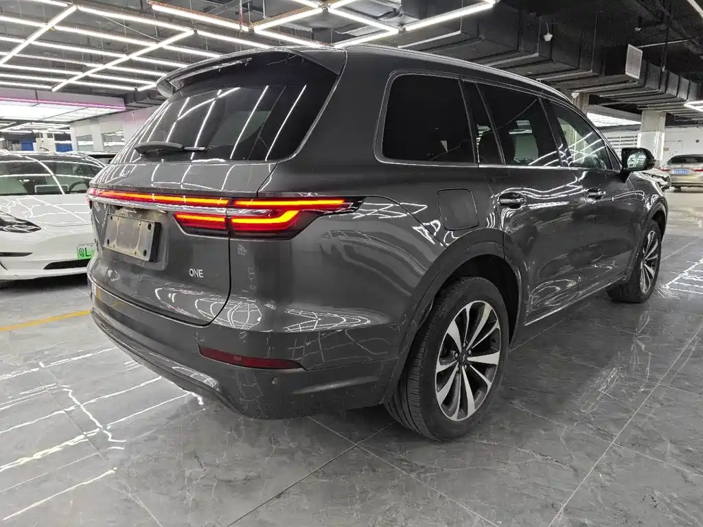 Li Auto Li ONE — миниатюра 2