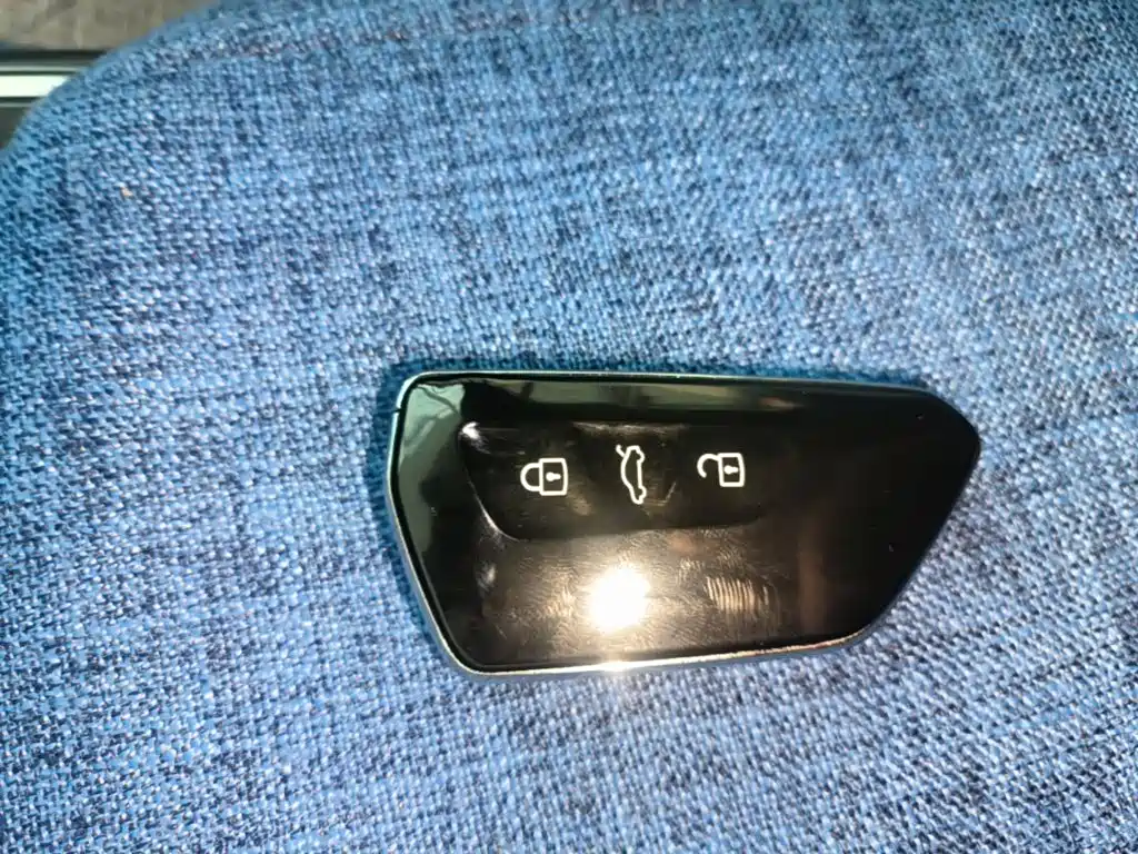 Volkswagen ID.4 X — миниатюра 9