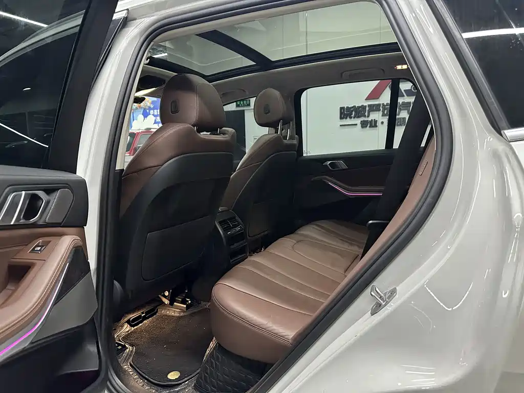 BMW X5 (Import) — миниатюра 8