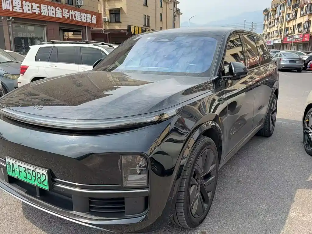 Li Auto L9