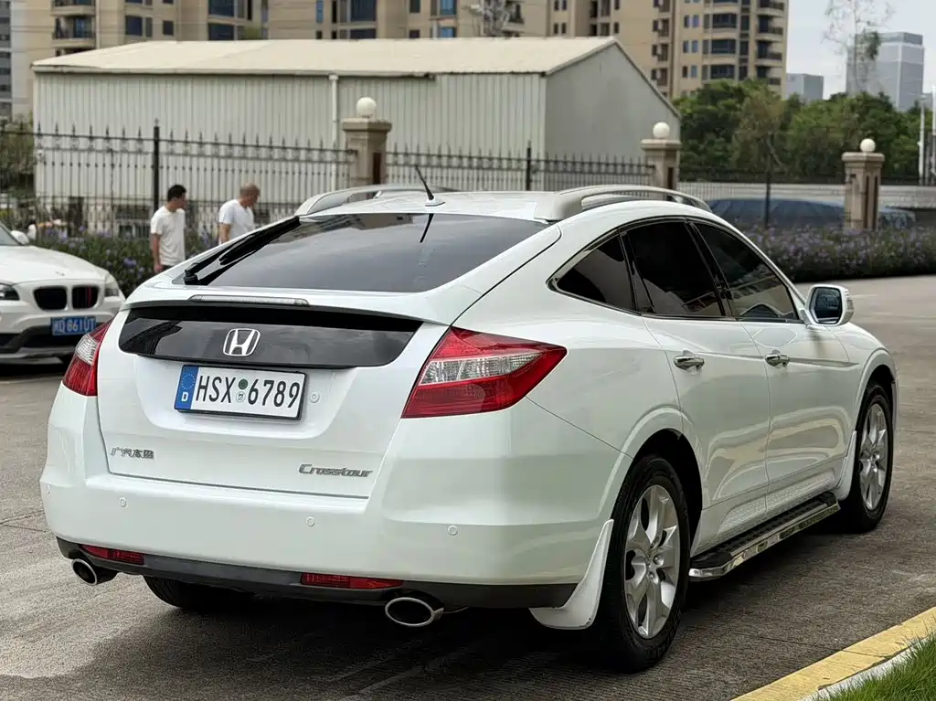 Honda Crosstour — миниатюра 4