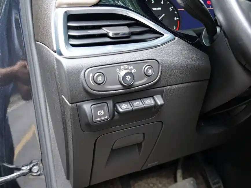 Buick Enclave — миниатюра 9