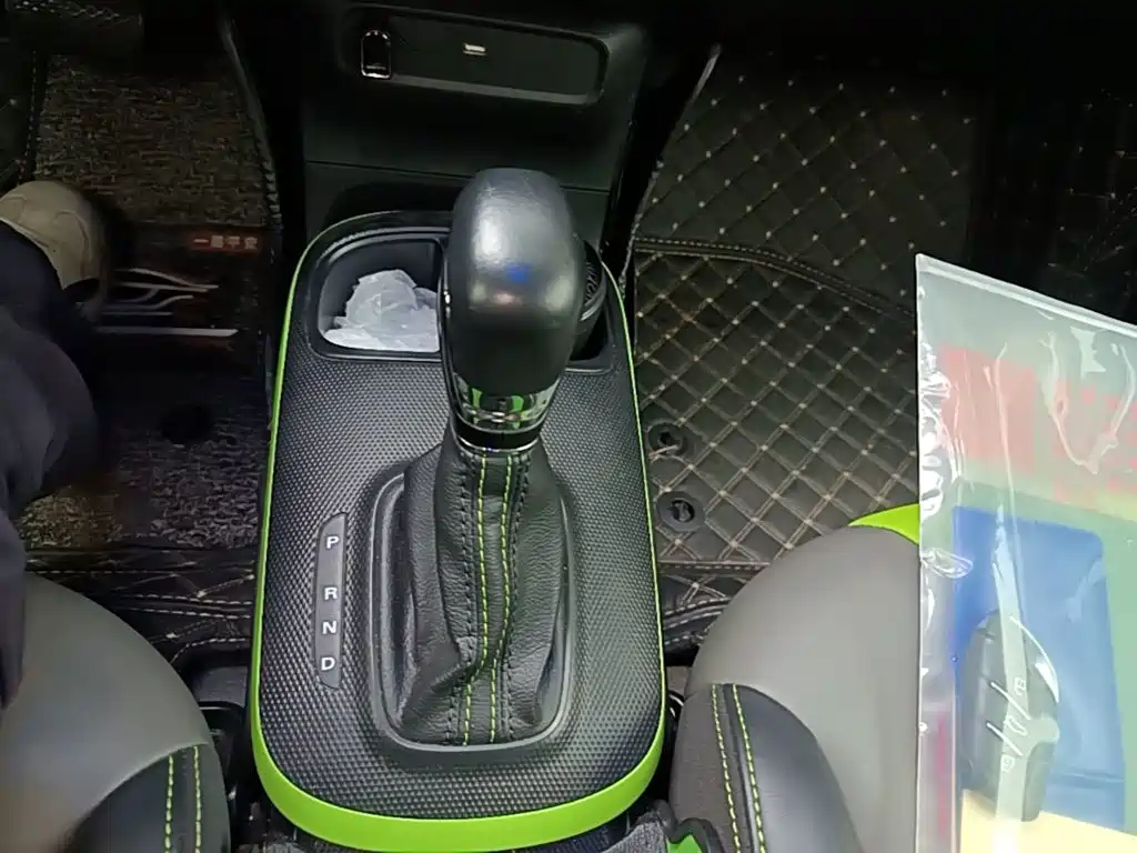 Roewe Clever — миниатюра 14