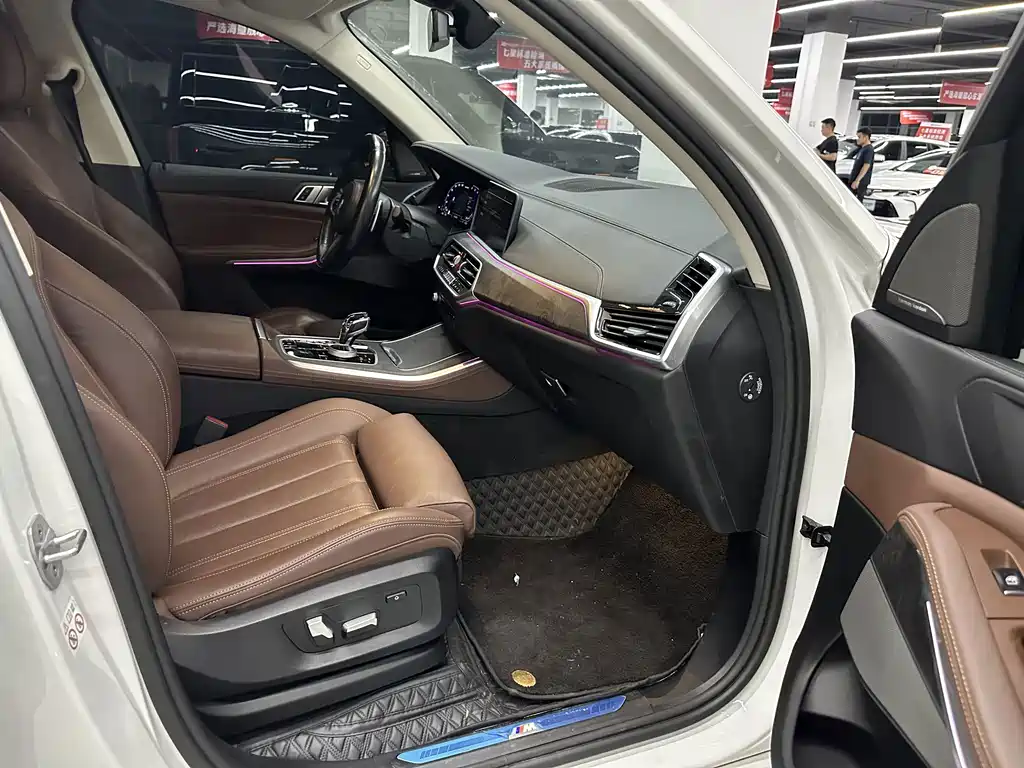 BMW X5 (Import) — миниатюра 16