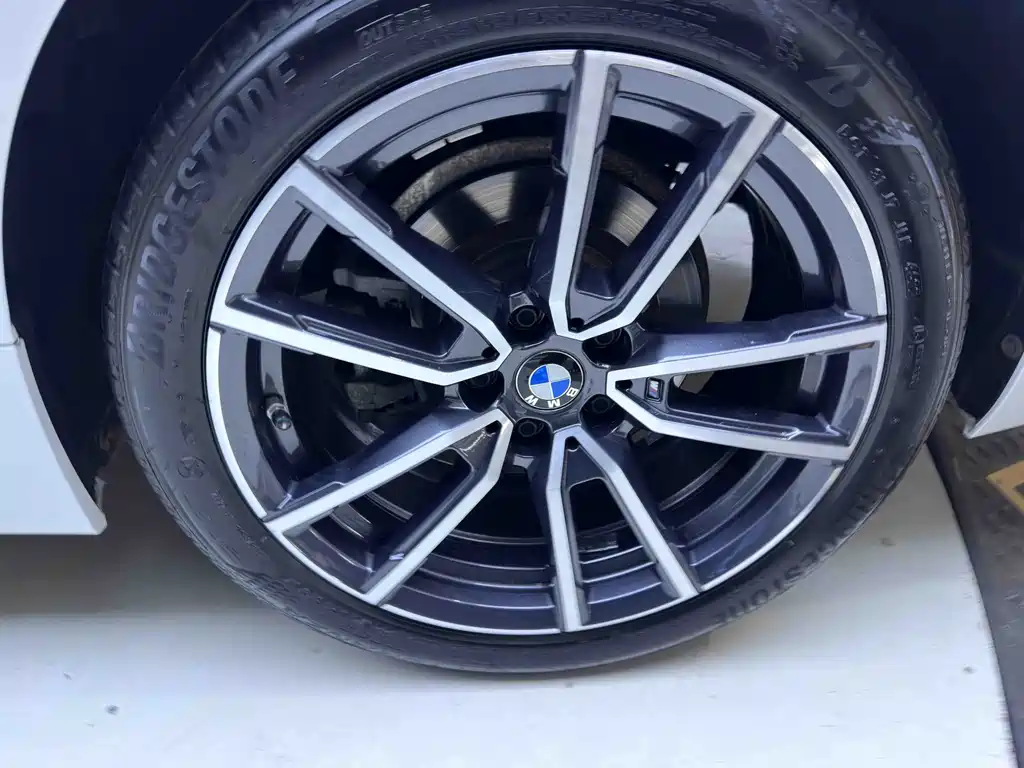 BMW 3 Series — миниатюра 23