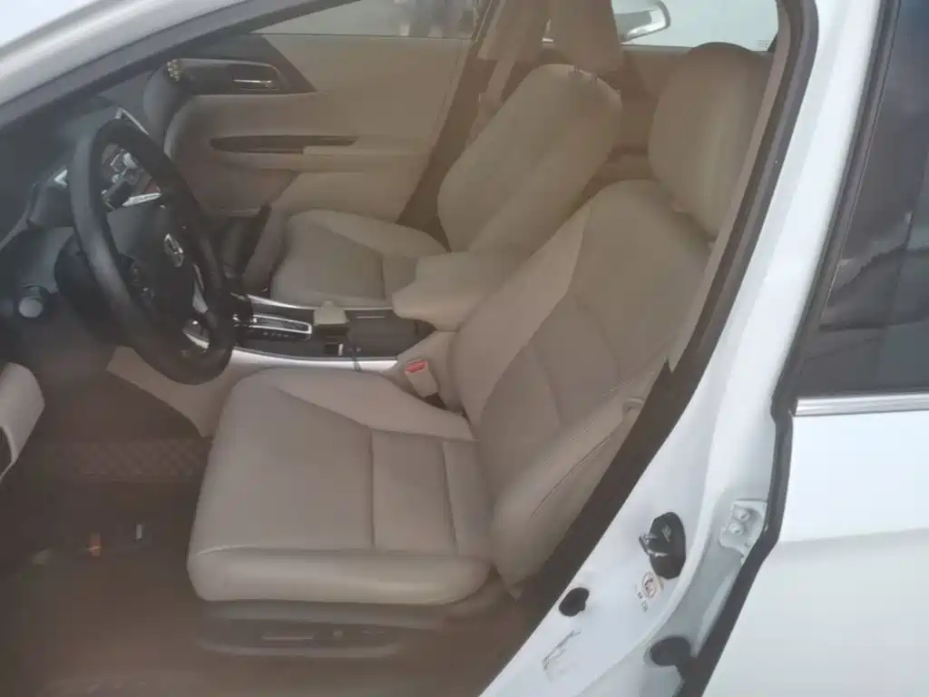 Honda Accord — миниатюра 15