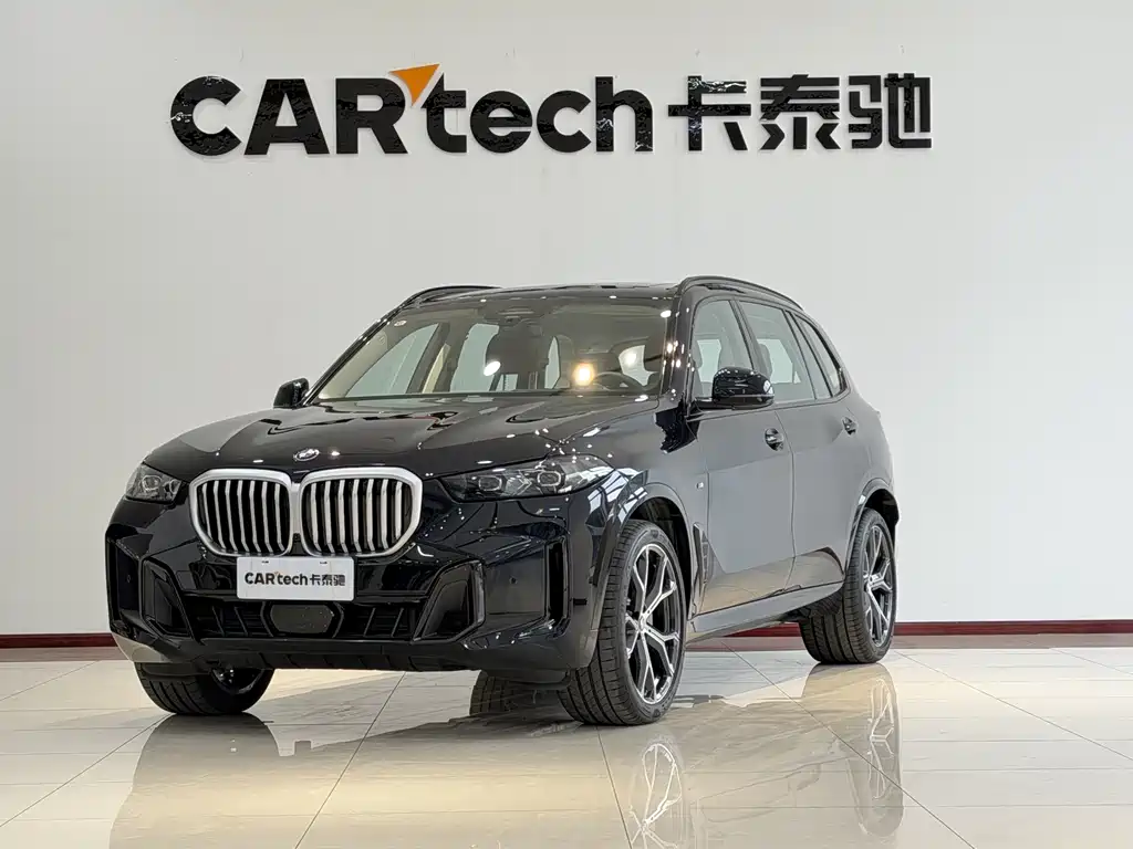 BMW X5 2023 xDrive 30Li Premium M Sport