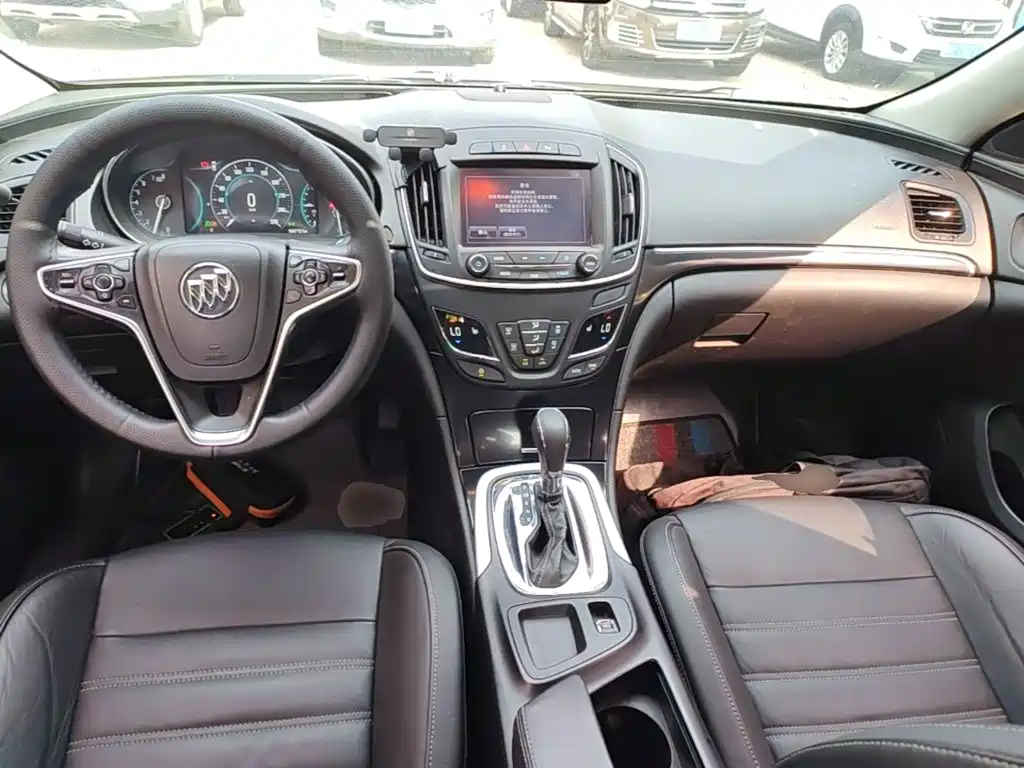 Buick Regal — миниатюра 10