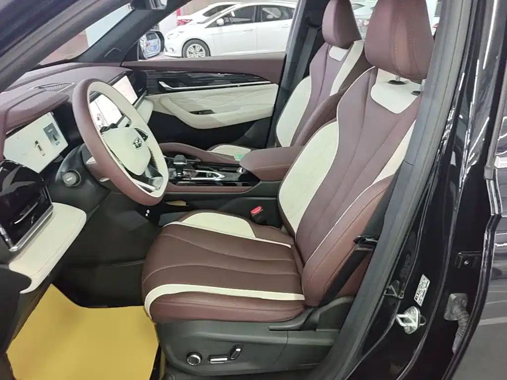 Geely Xingyue L — миниатюра 15