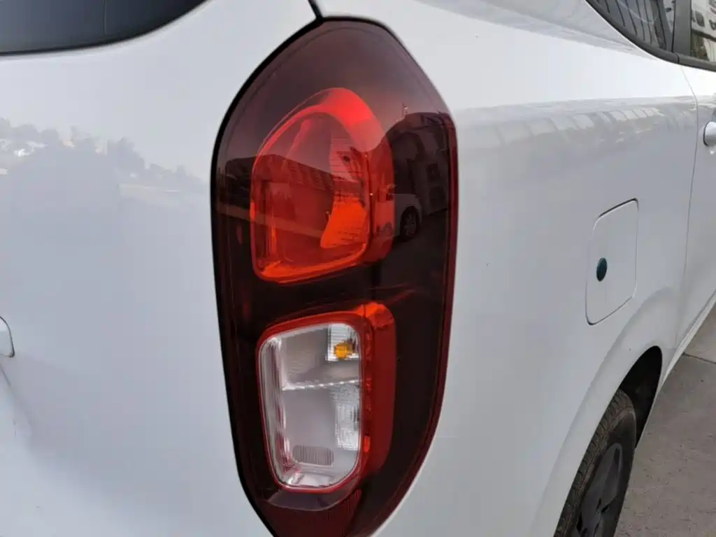 Wuling Hongguang EV — миниатюра 13