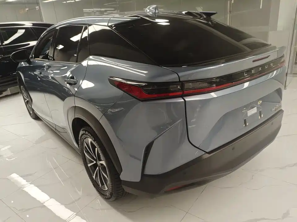 Lexus RZ — миниатюра 5