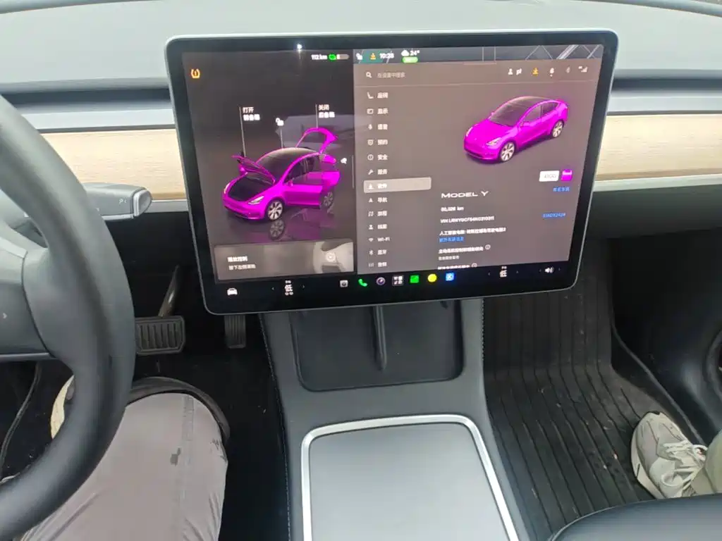 Tesla Model Y — миниатюра 13