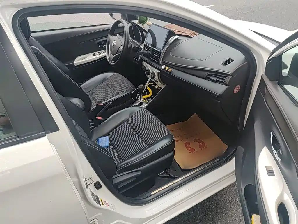 Toyota Yaris L — миниатюра 19