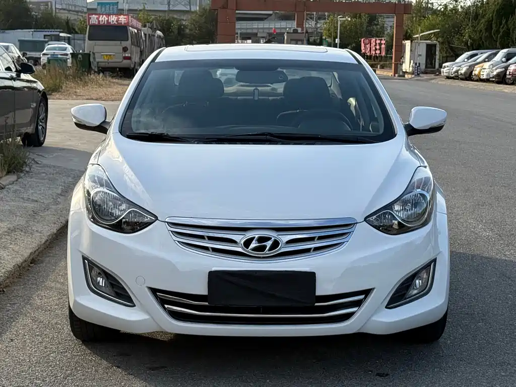 Hyundai Elantra Langdong — миниатюра 3