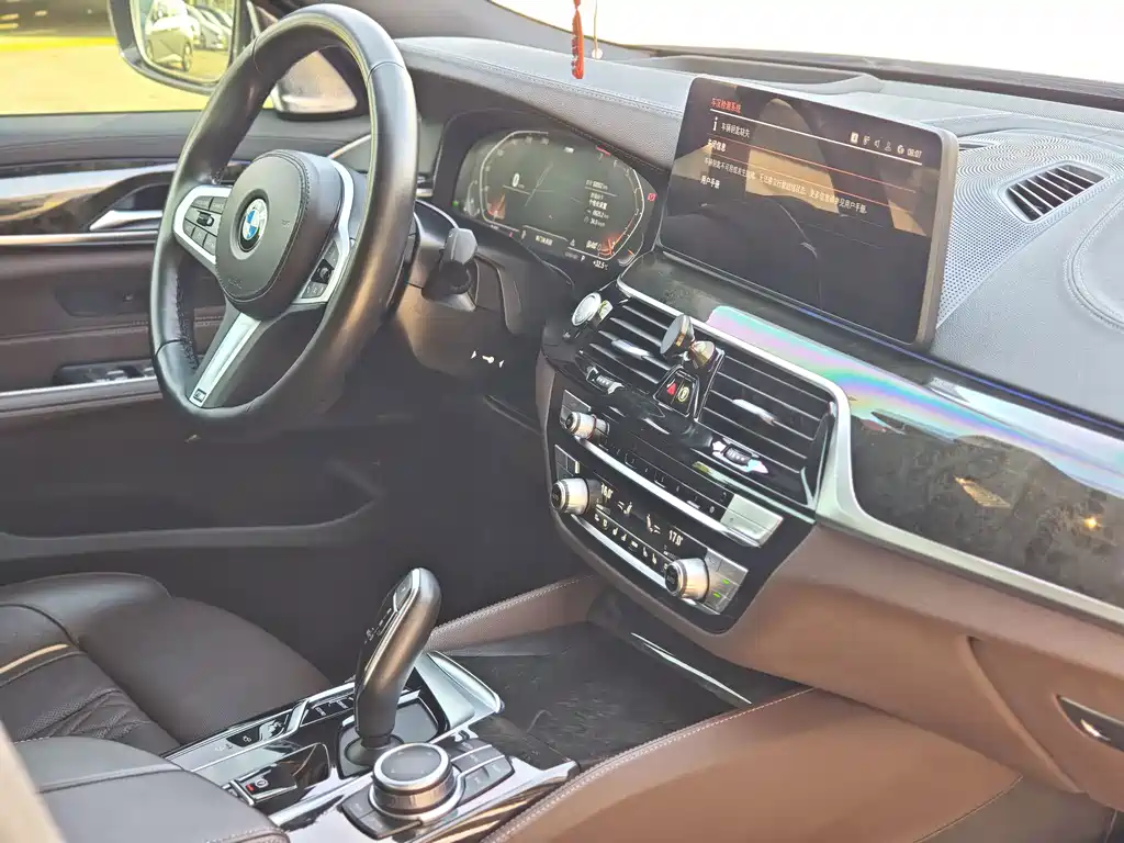 BMW 6 Series GT — миниатюра 9