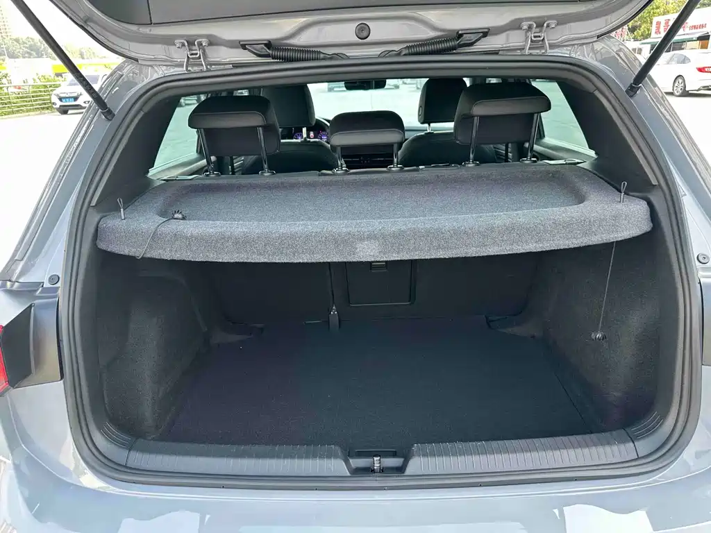 Volkswagen Golf — миниатюра 21