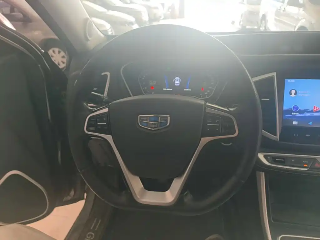 Geely Vision X6 — миниатюра 11