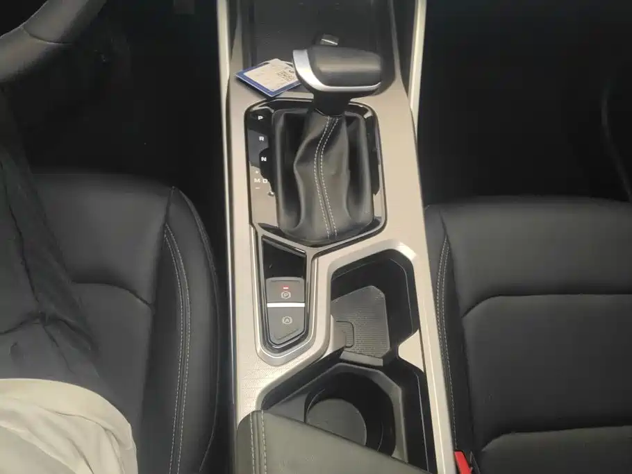 Geely Emgrand — миниатюра 16