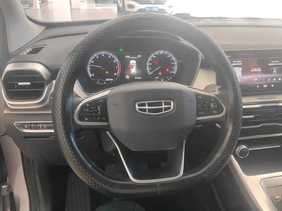 Geely Binyue — миниатюра 15