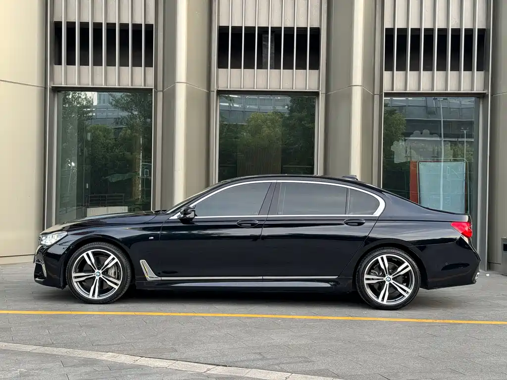 BMW 7 Series 7 2018 750Li xDrive M Sport