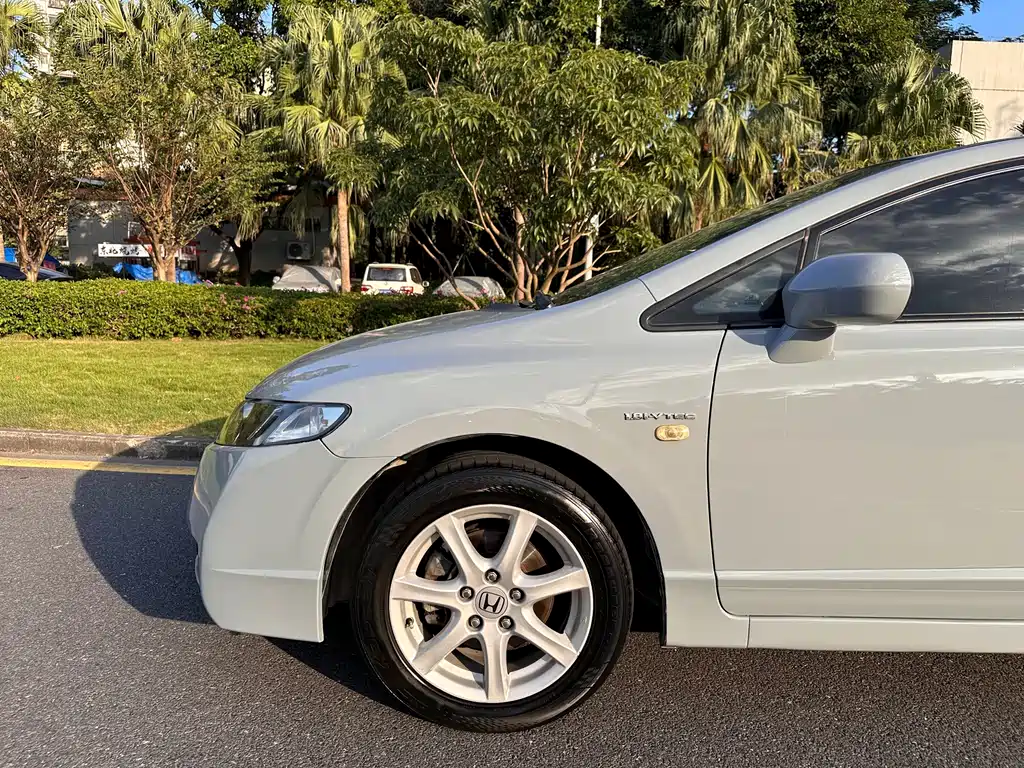 Honda Civic — миниатюра 25