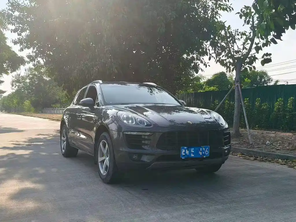 Porsche Macan — миниатюра 2