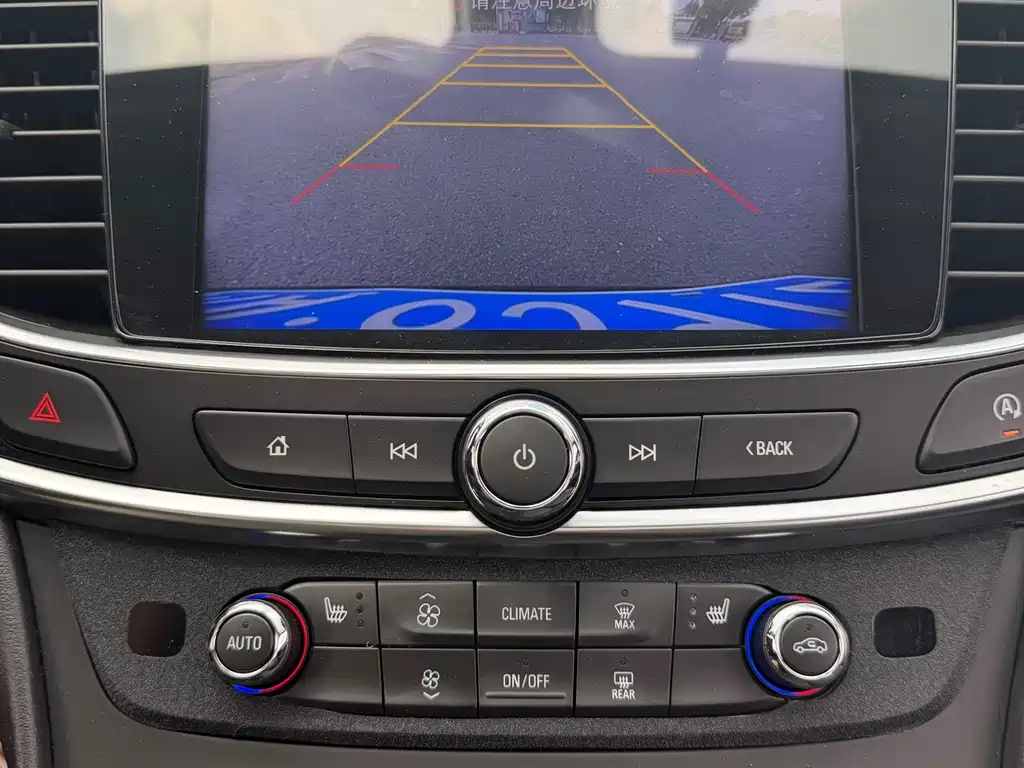 Buick LaCrosse — миниатюра 15