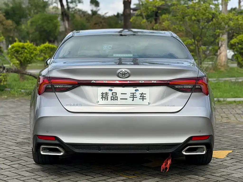 Toyota Avalon 2022 2.0L XLE Premium