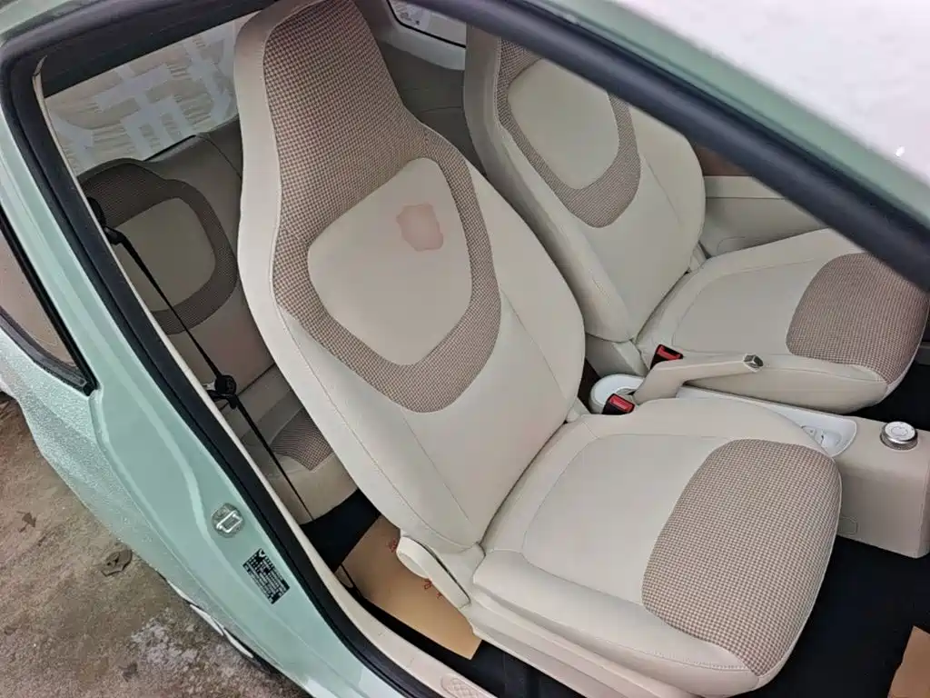 Wuling MINIEV — миниатюра 25