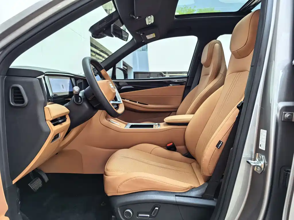 GEELY GALAXY GALAXY L7