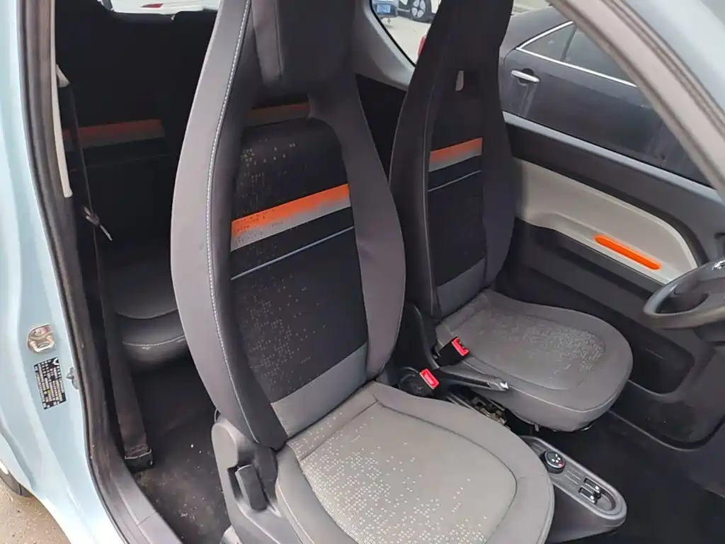 Wuling MINIEV — миниатюра 25