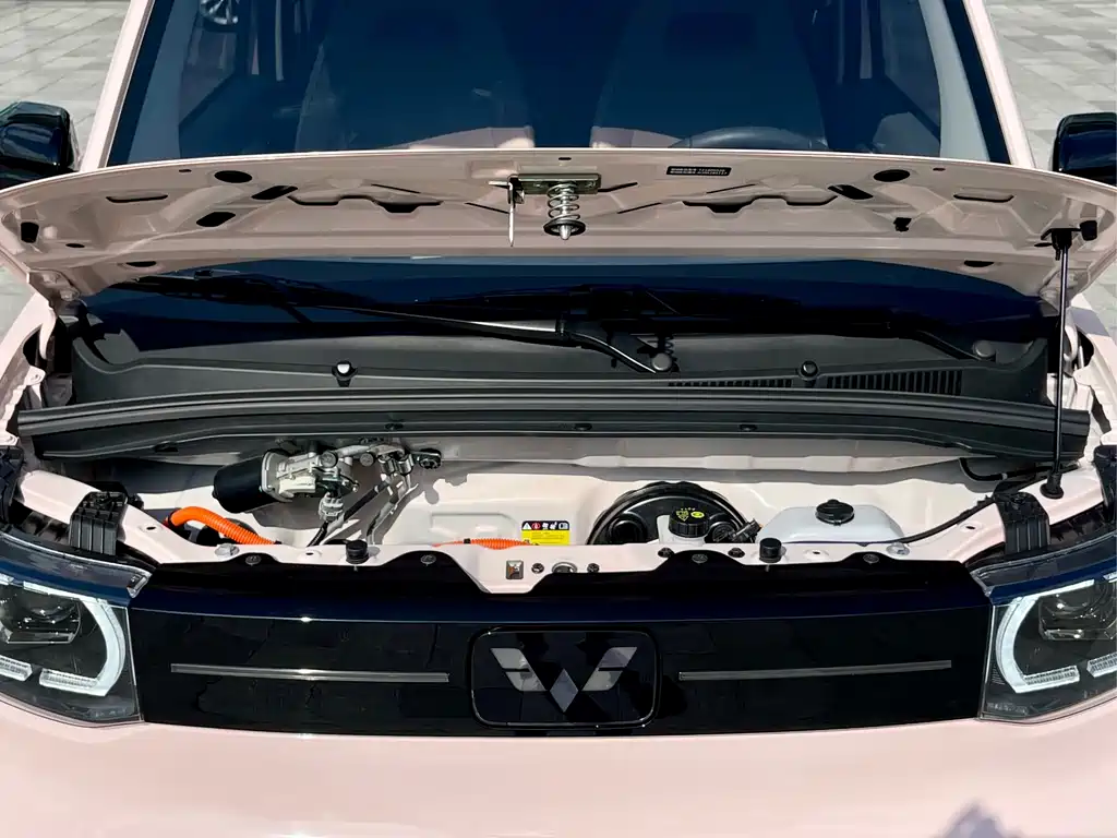 Wuling MINIEV — миниатюра 8