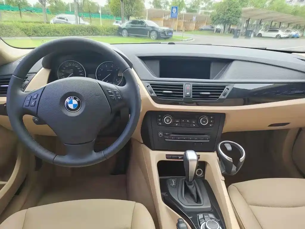 BMW X1 (Import) — миниатюра 4