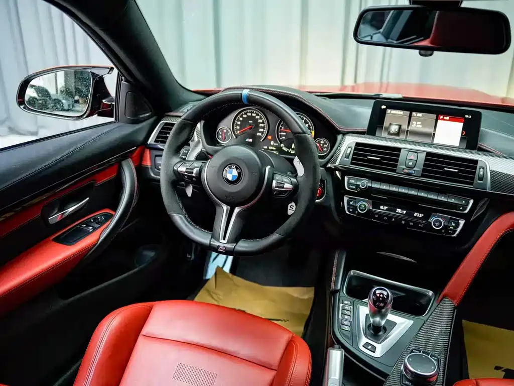 BMW M4 — миниатюра 5