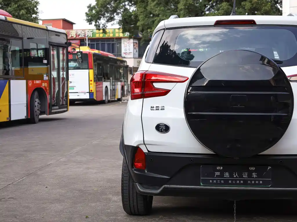 BYD Yuan Pro — миниатюра 26