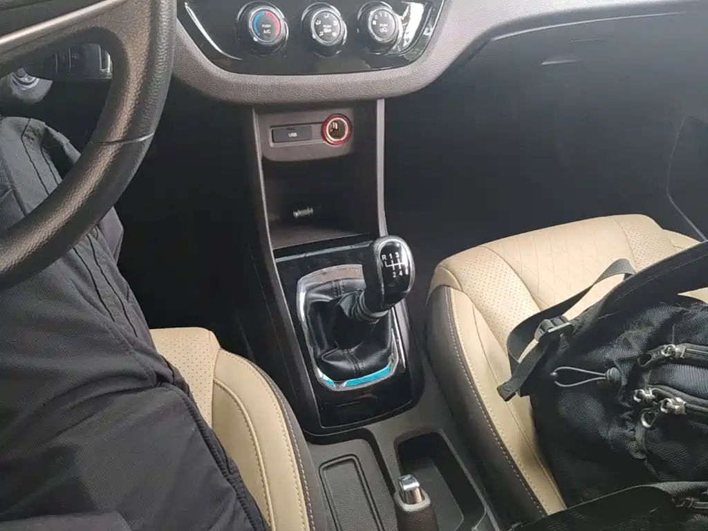 Baojun 310W — миниатюра 14
