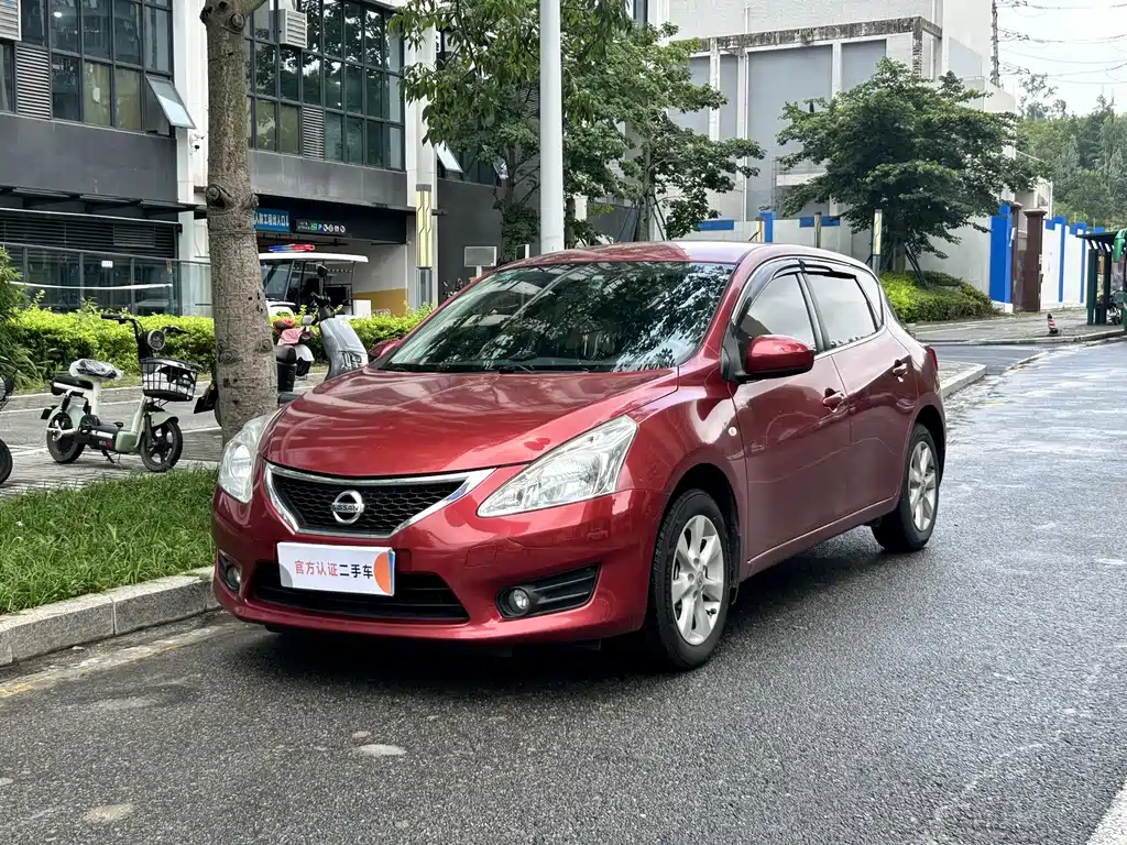 Nissan Tiida