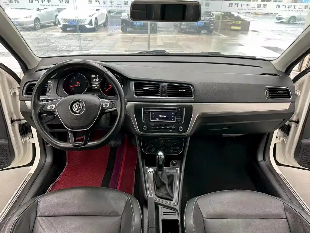 Volkswagen Lavida — миниатюра 5