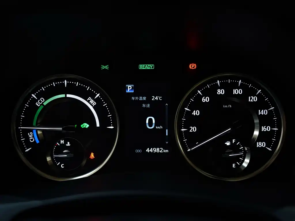 Toyota Vellfire — миниатюра 8