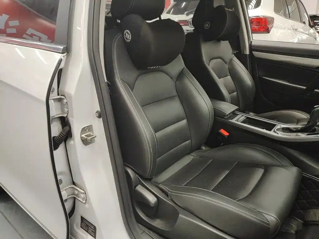 Geely Emgrand — миниатюра 25