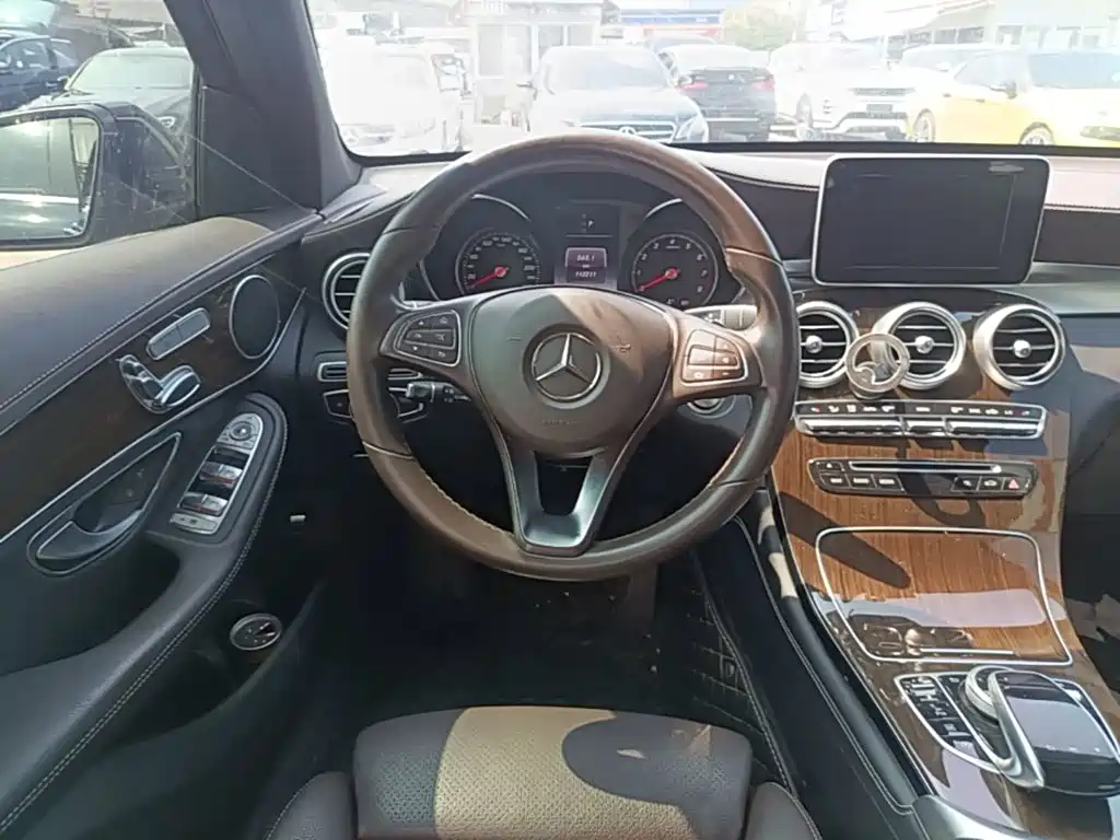 Mercedes-Benz GLC — миниатюра 15