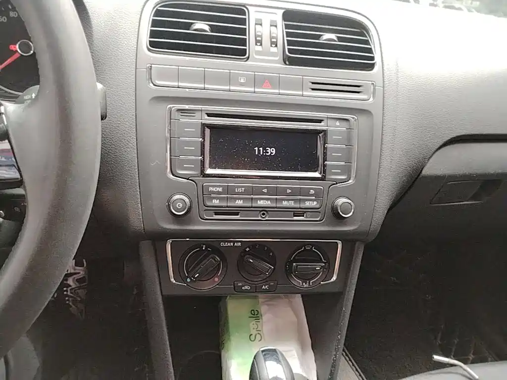 Volkswagen Polo — миниатюра 13