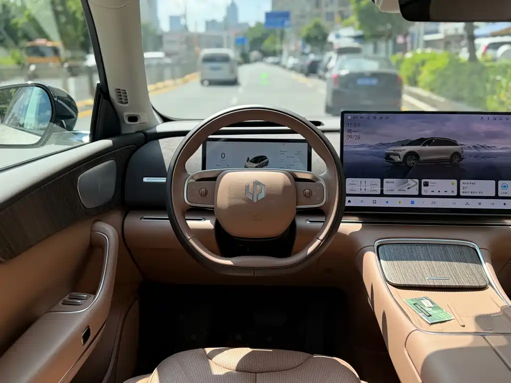 Leapmotor Leapmotor C11 — миниатюра 11
