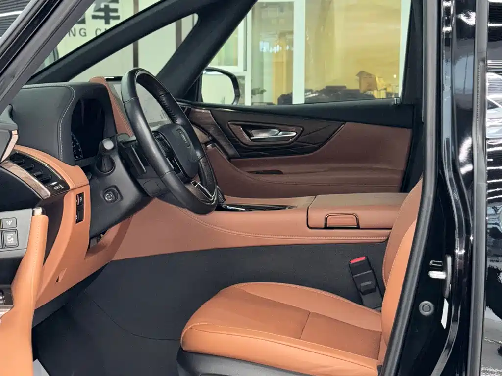Toyota Vellfire — миниатюра 4