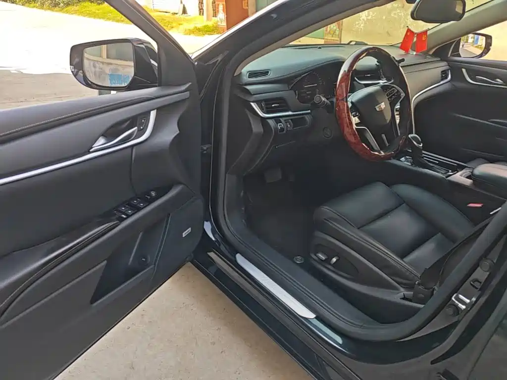 Cadillac XTS — миниатюра 12